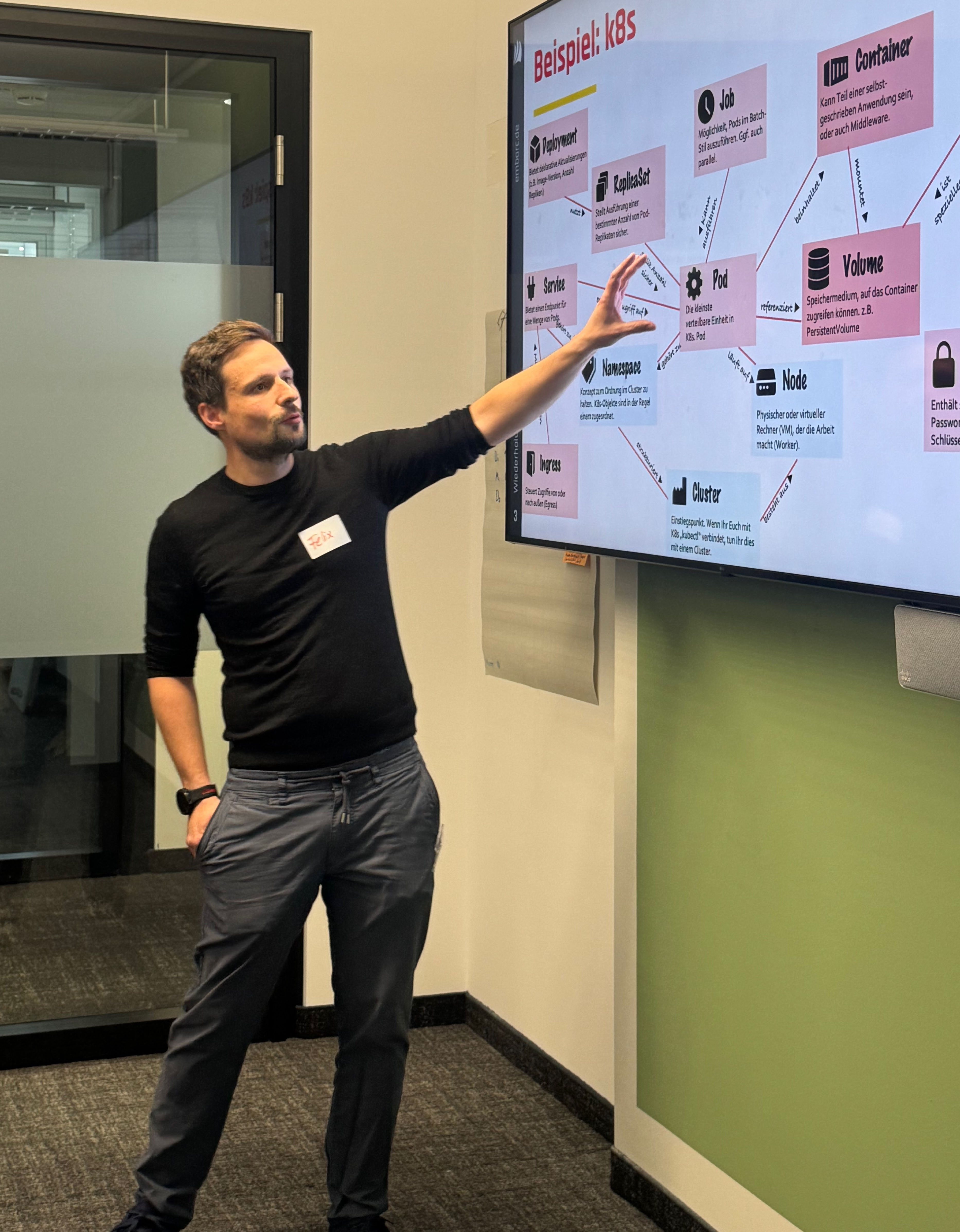 Felix Kammerlander giving a training